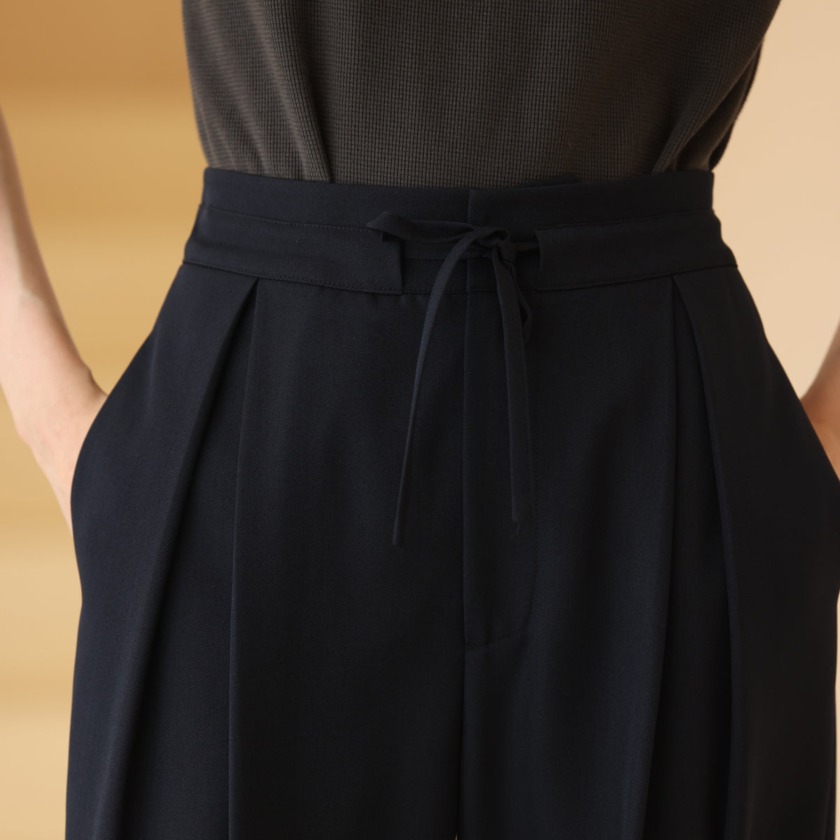 Drawstring Wide-Leg Trousers - by chocpi