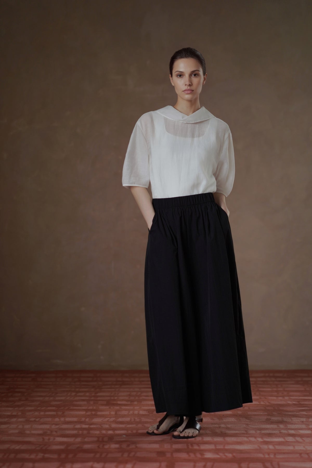Relaxed Cropped Wide-Leg Trousers