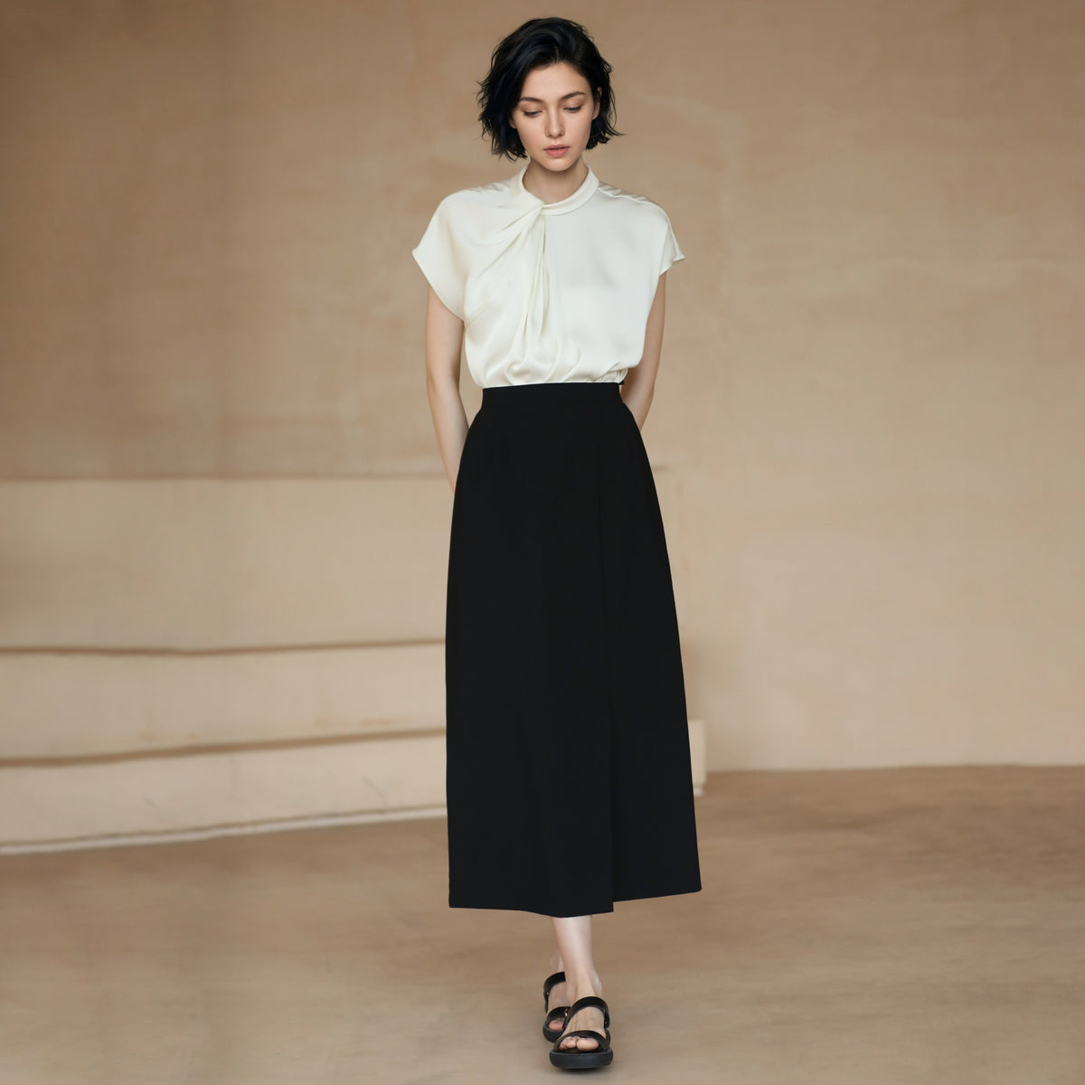 Pleated Sleeveless Top - by chocpi