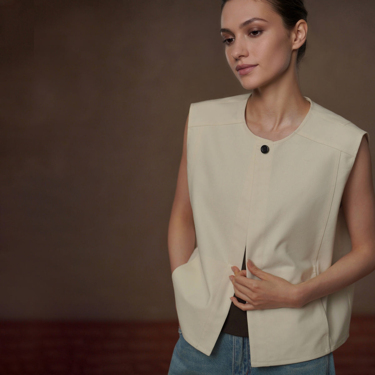 Cotton-Blend Boxy Vest - by chocpi